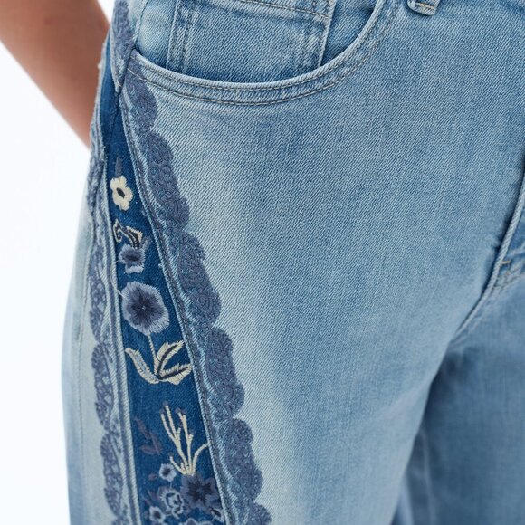 NWT Bayeas Ultra High-Rise Embroidered Wide Leg Patchwork Jeans - Picture 8 of 11